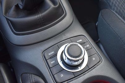 Car image 30