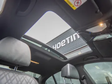 Car image 48