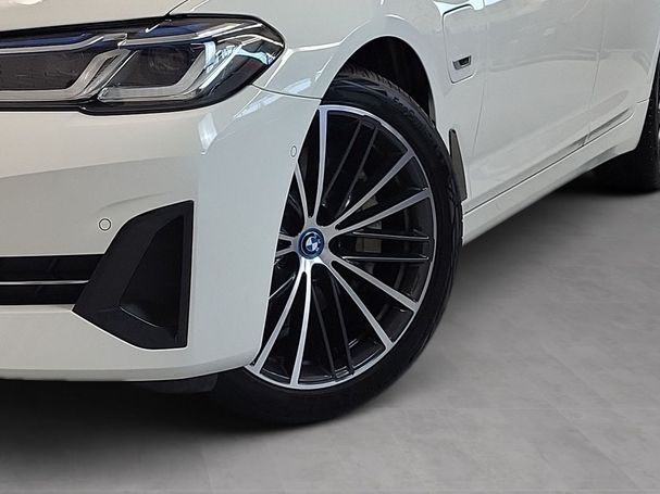 BMW 530 Touring 215 kW image number 8