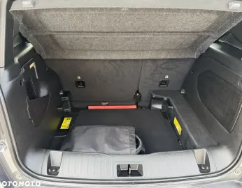 Car image 40