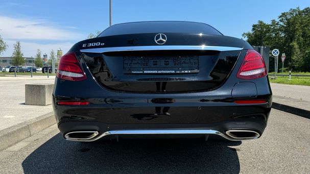 Mercedes-Benz E 300 245 kW image number 4