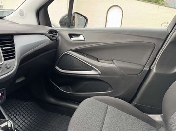 Car image 36