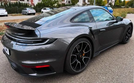 Car image 40