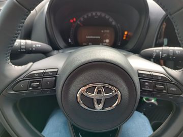 Car image 10