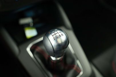 Car image 36