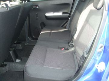 Car image 12