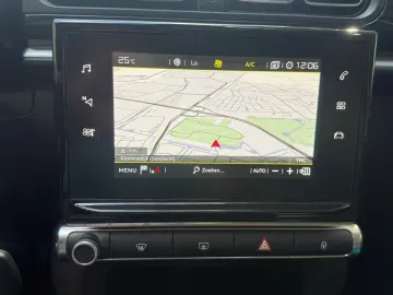 Car image 31