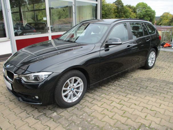 BMW 320i Touring 135 kW image number 1