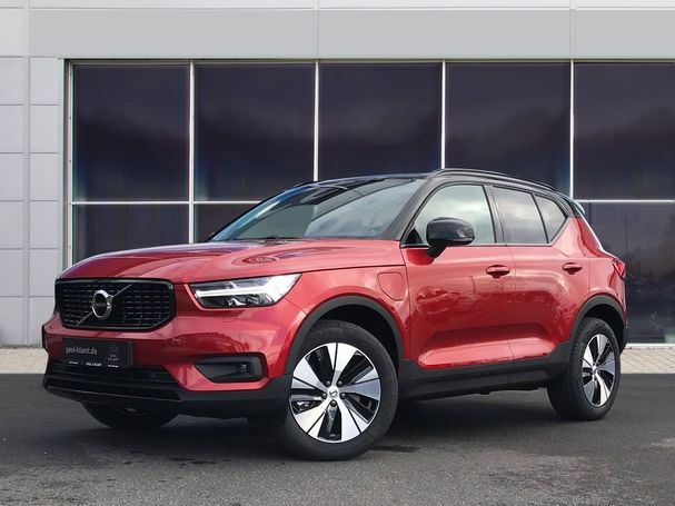 Volvo XC40 R T4 Design 155 kW image number 1