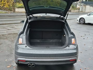 Car image 29