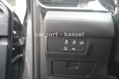Car image 26