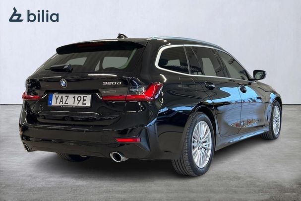 BMW 320d Touring xDrive 141 kW image number 10