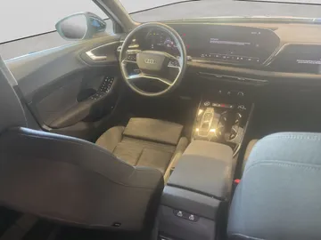 Car image 23