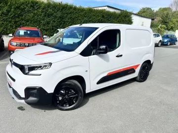 Car image 23