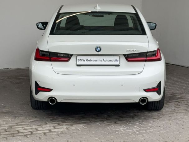 BMW 320 e Advantage 150 kW image number 5