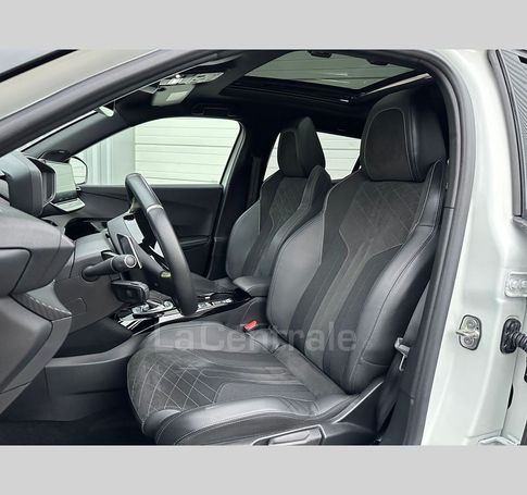 Peugeot 2008 PureTech 130 EAT6 96 kW image number 20