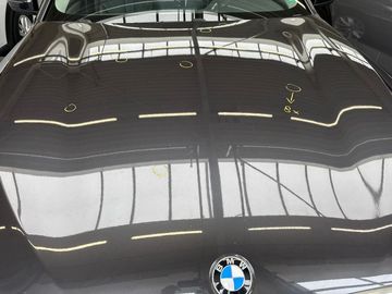 Car image 32