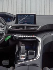 Car image 37