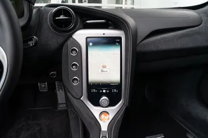 Car image 23