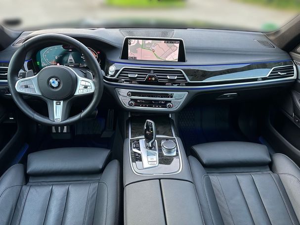 BMW 730d xDrive M Sport 210 kW image number 25