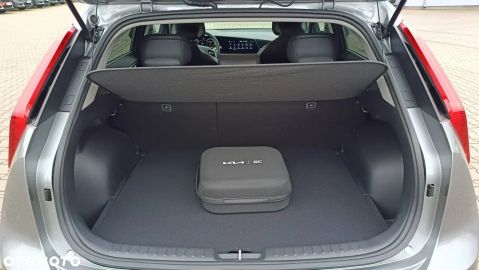 Car image 36