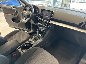 Car image 30