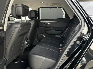 Car image 42