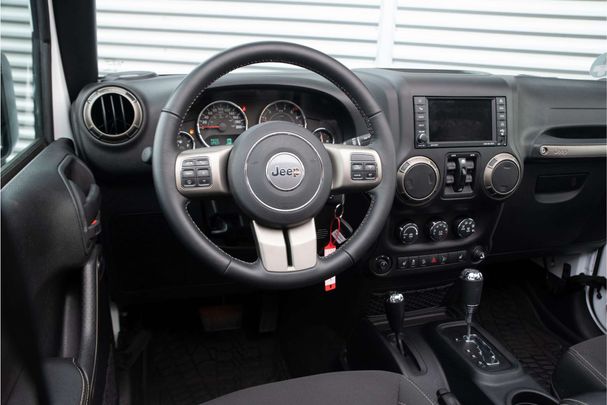 Jeep Wrangler Unlimited 3.6 210 kW image number 10