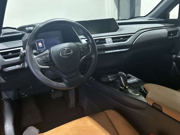 Lexus UX 300e 150 kW image number 10