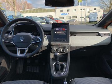 Car image 14