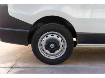 Car image 45