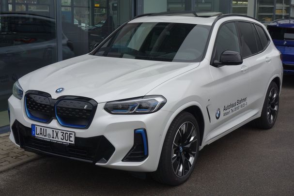 BMW iX3 210 kW image number 1