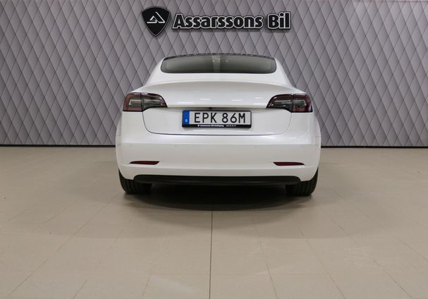 Tesla Model 3 60 Standard Range Plus 239 kW image number 3