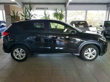 Car image 21