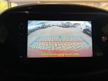 Car image 28
