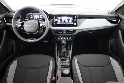 Car image 30