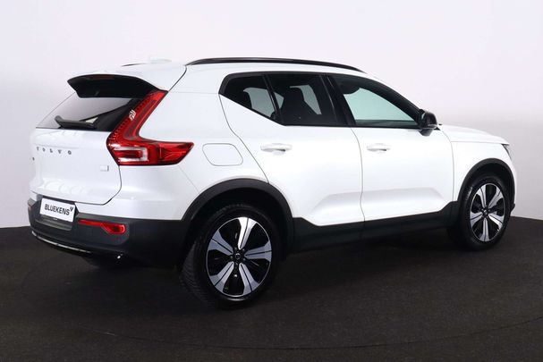 Volvo XC40 Recharge T4 Plus Dark 155 kW image number 3