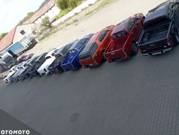 Car image 37