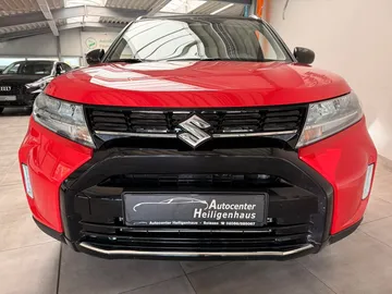 Car image 4
