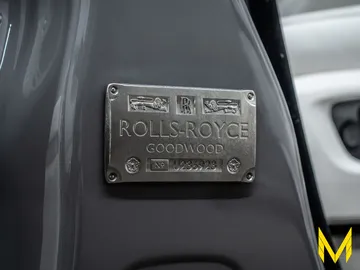 Car image 40