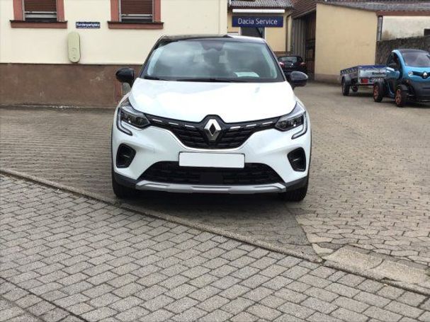 Renault Captur TCe 140 Intens 103 kW image number 3