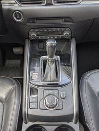 Car image 26