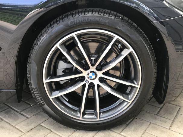 BMW 520i Touring 135 kW image number 25