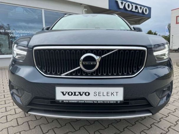 Volvo XC40 T2 Momentum 95 kW image number 5