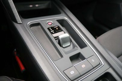 Car image 30