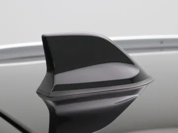 Car image 36