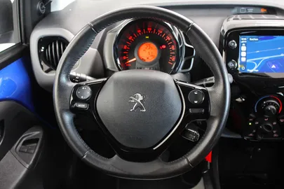 Car image 34