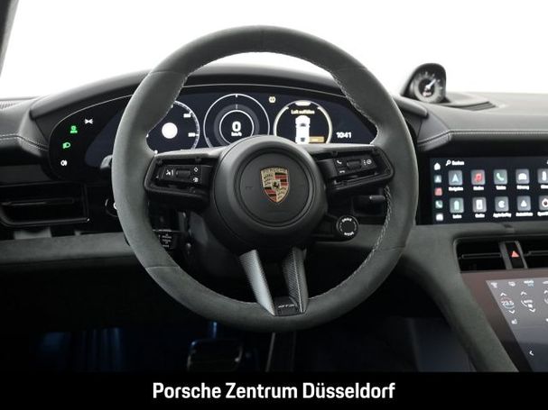 Porsche Taycan GTS 440 kW image number 19