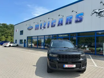 Car image 35