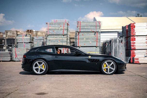 Ferrari GTC4Lusso T 449 kW image number 6